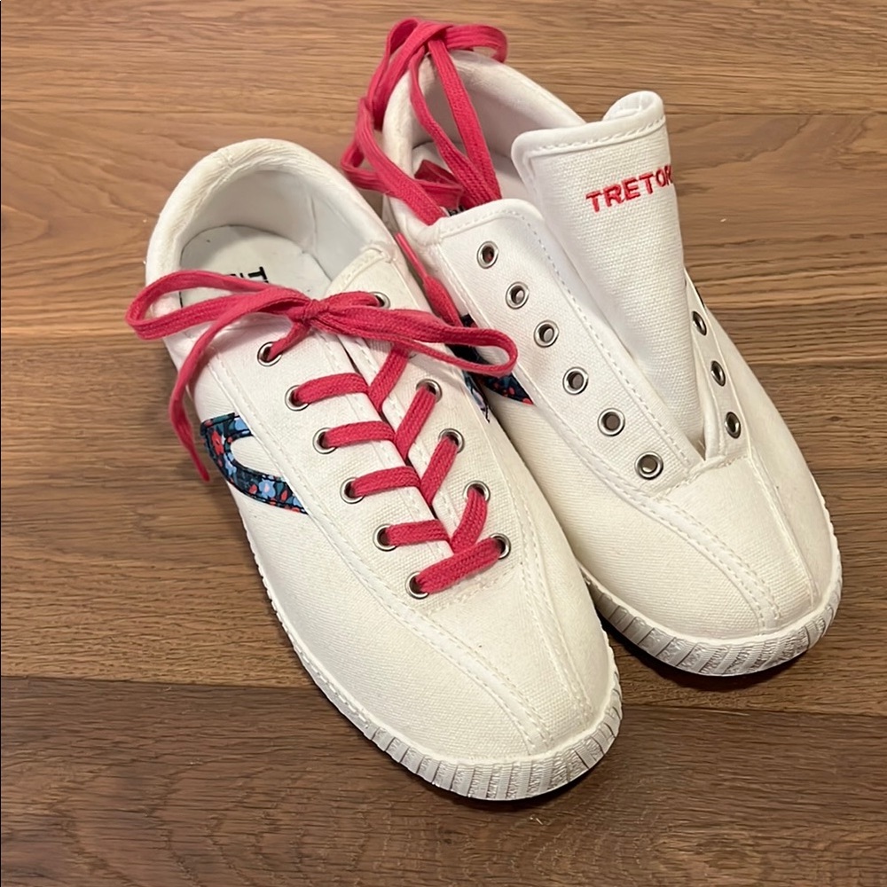 Tretorn White Sneakers liberty of London detail with Pink Laces